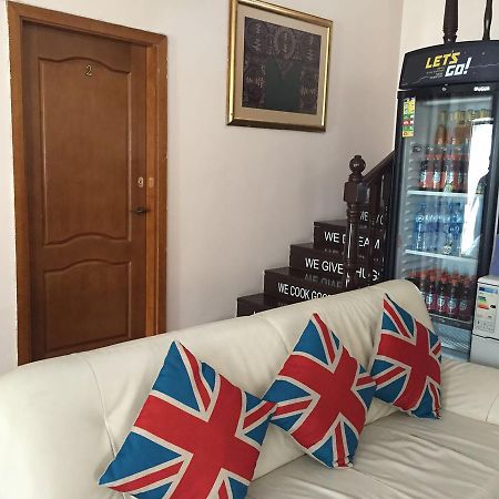 Almaty Backpackers Hostel Exterior foto