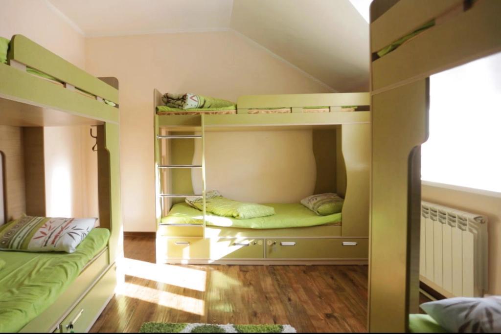 Almaty Backpackers Hostel Exterior foto